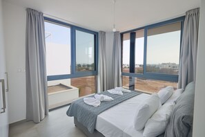 5 室のベッドルーム、アイロン / アイロン台、旅行用ベビーベッド、インターネット