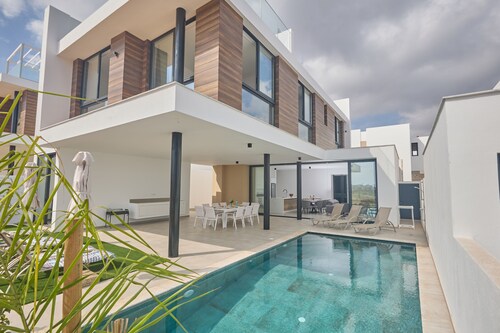 Protaras Aqua Pearl Villa AQ11 -  a villa that sleeps 11 guests  in 5 bedrooms