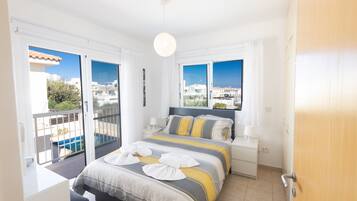 3 chambres, fer et planche Ă repasser, lit parapluie, Wi-Fi