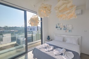 3 bedrooms, iron/ironing board, travel crib, WiFi