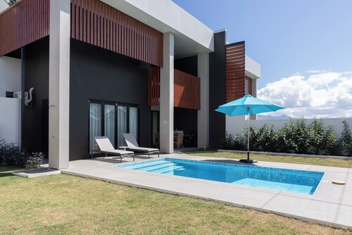 The Palms Beach Wailoaloa