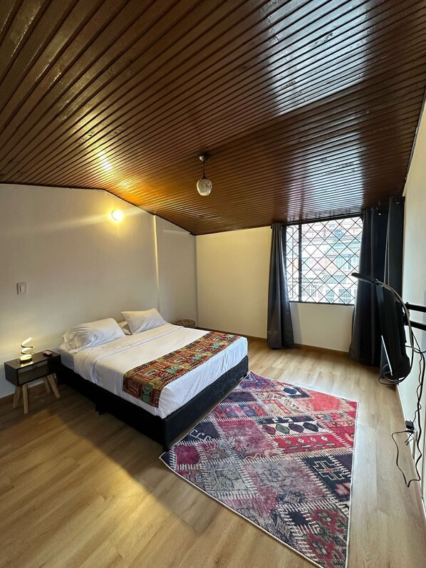 Comfort Tek Büyük Yataklı Oda