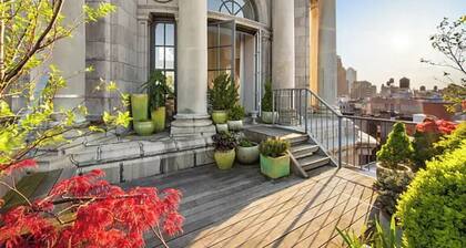 Attract travellers with an engaging headline