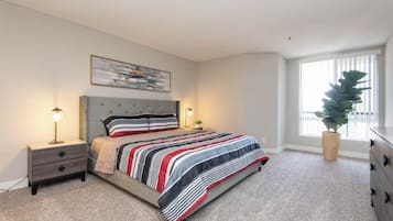 2 bedrooms, iron/ironing board, WiFi, bed sheets