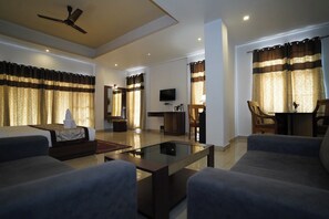 Bureau, espace de travail pour ordinateur portable