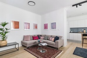 TV - Apartment MaRo near City Center (Split)