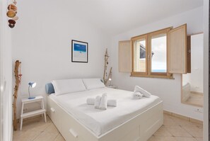 2 bedrooms, iron/ironing board, WiFi, bed sheets - Sa Craba Aresti sea view (Tertenia)