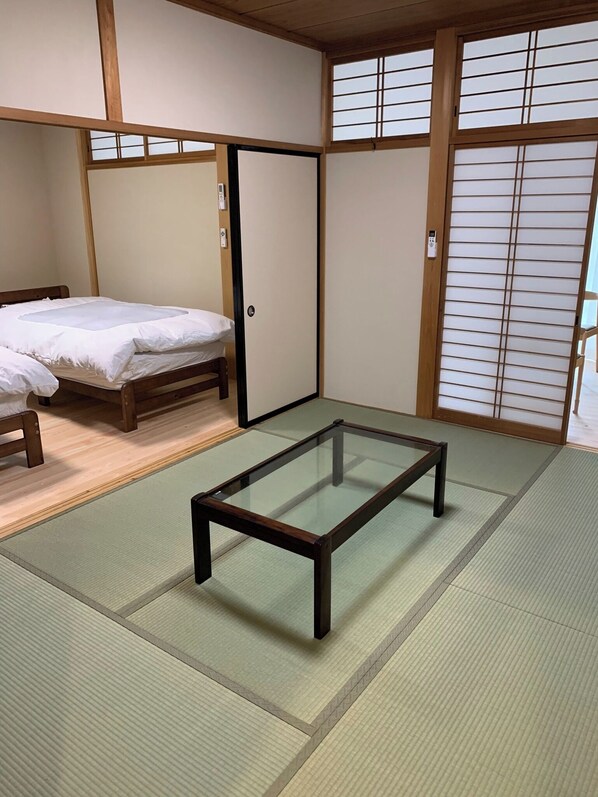 2 habitaciones, wifi gratis y ropa de cama 