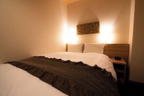 1 bedroom, desk, free WiFi, bed sheets