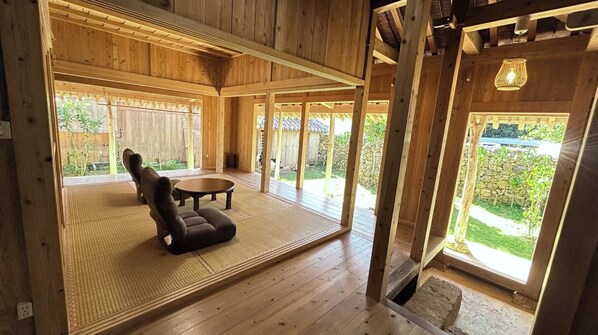 Interior - Online discount Breakfast included Entire buil / Kunigamigun Okinawa (Kunigamigun)