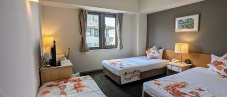 1 bedroom, desk, iron/ironing board, free WiFi