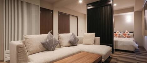 1 bedroom, desk, iron/ironing board, free WiFi