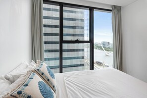 1 bedroom, iron/ironing board, travel crib, free WiFi - Centre of Brisbane at RiverFront (Brisbane City)