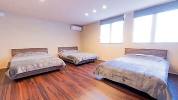 3 bedrooms, free WiFi, bed sheets