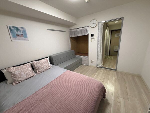 1 bedroom, desk, iron/ironing board, free WiFi