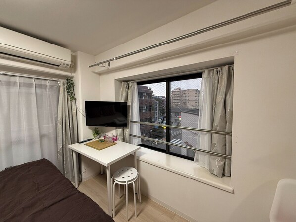 1 bedroom, desk, iron/ironing board, free WiFi