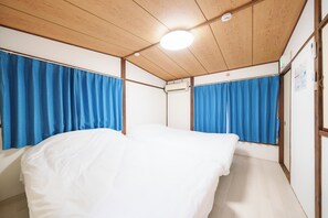 1 多间卧室、免费 WiFi、床单
