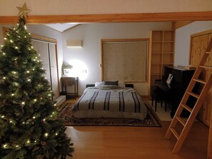 1 bedroom, bed sheets