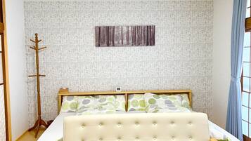 3 slaapkamers, een bureau, gratis wifi, beddengoed