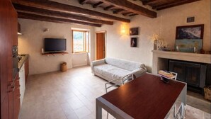 Unclassified image, 5 of 8, button - Borgo Agapito in the heart of Marciana (Marciana)
