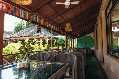 Jungle Safari Lodge
