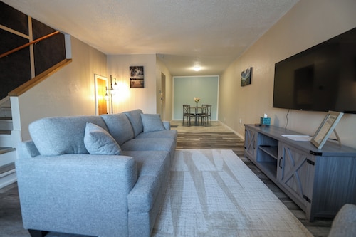 NEW Centrally located 2 bedroom home