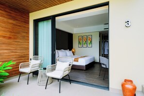 Double or Twin Room | Terrace/patio - Big Dragon Villas Ubud (Ubud)