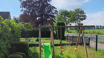 House, 3 Bedrooms, Balcony | Children’s area