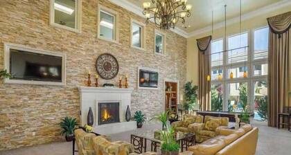 Modern 1BR Reno Retreat · Spring Views & Hot Tub