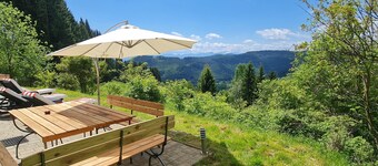 Spacious chalet near the lakes and ski resort