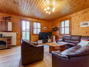 TV, video games, stereo - Chalet near Lake Wörthersee, ski resort nearby (Liebenfels)