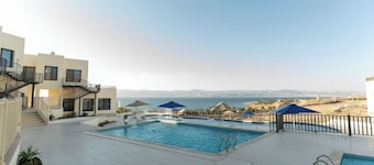 Diamond Palm Hotel & Resort