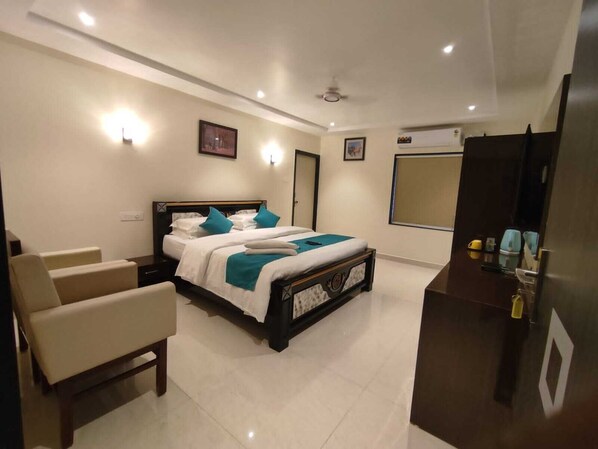 Soundproofing, free WiFi - Jazzy Beach Guest House (Visakhapatnam)