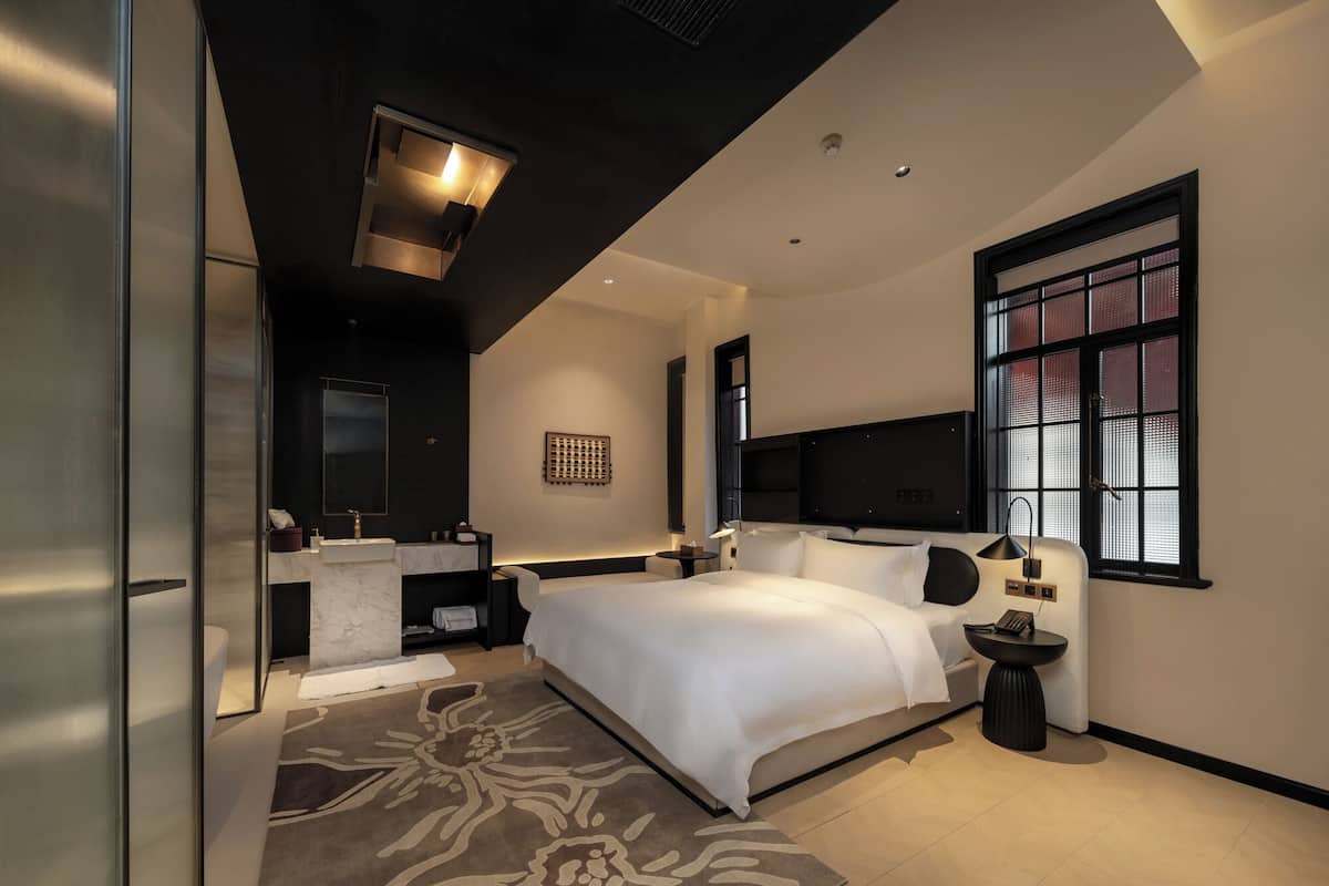 Superior Double Room | Premium bedding, minibar, blackout drapes, soundproofing