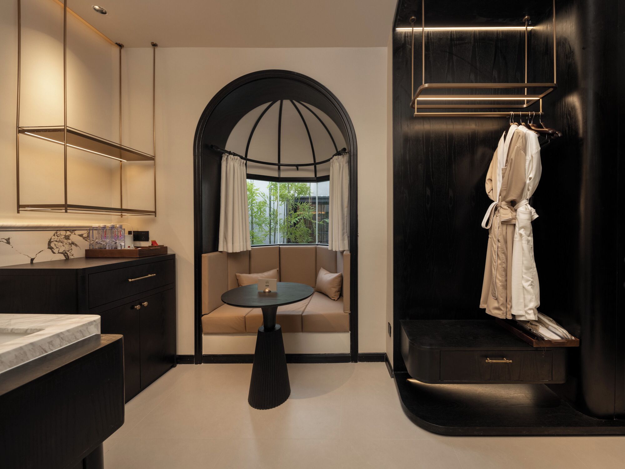 Quarto clássico | Wi-Fi de cortesia, roupa de cama