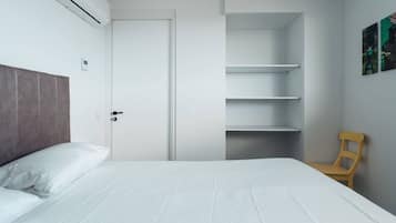 1 bedroom, in-room safe, free WiFi, bed sheets