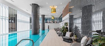 New Modern 2-Bedroom Duplex Free Parking - City View, Near To All Attractions