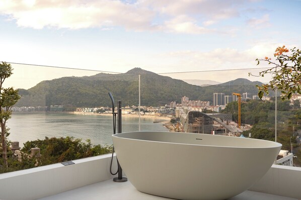 Luxury Double Room, Ocean View | View from room - La Felicità (Shenzhen)