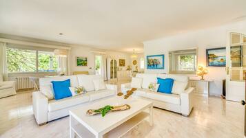 Nhà | Phòng khách