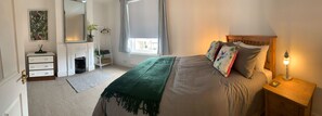 Fer et planche à repasser, Wi-Fi gratuit, draps fournis