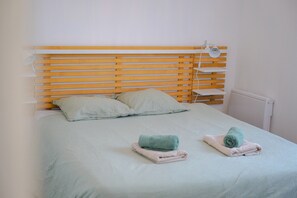 2 bedrooms, free WiFi, bed sheets