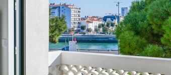 Charming Fully Renovated House Near the Channel – Perfect for a Comfortable Stay