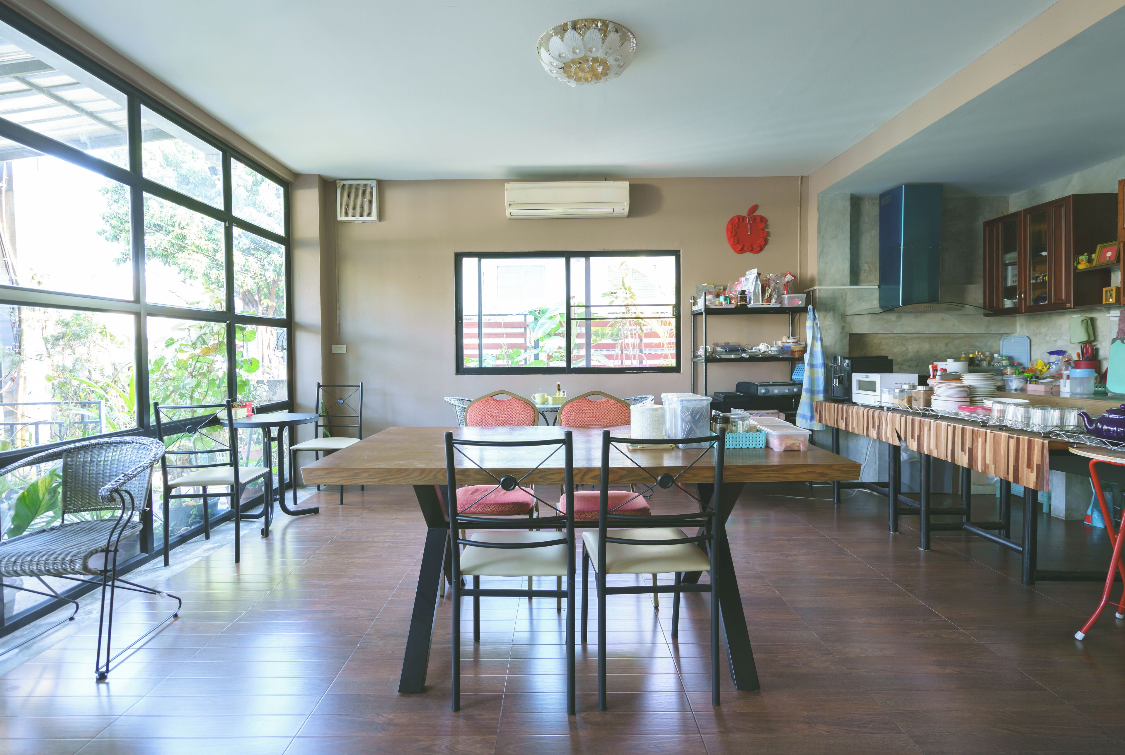 Coffee/tea maker, electric kettle