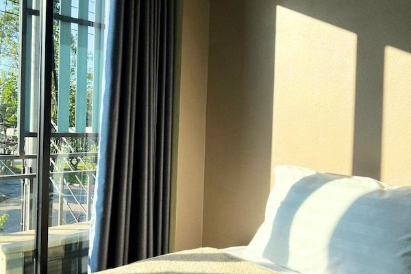 Deluxe Triple Room | Desk, free WiFi, bed sheets