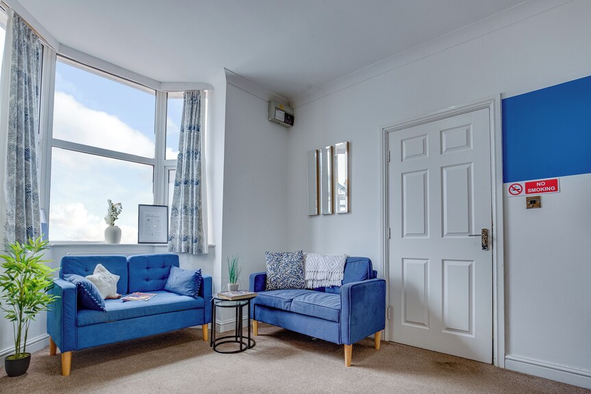 Bright 2-bed In Central Retford For Contractors - Retford