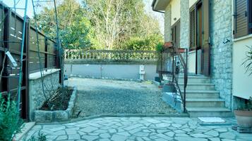 Enceinte de lâhĂ©bergement