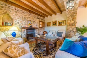 House | Living room