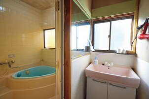 Japanese-style Twin Room, Non Smoking, Refrigerator | Bathroom