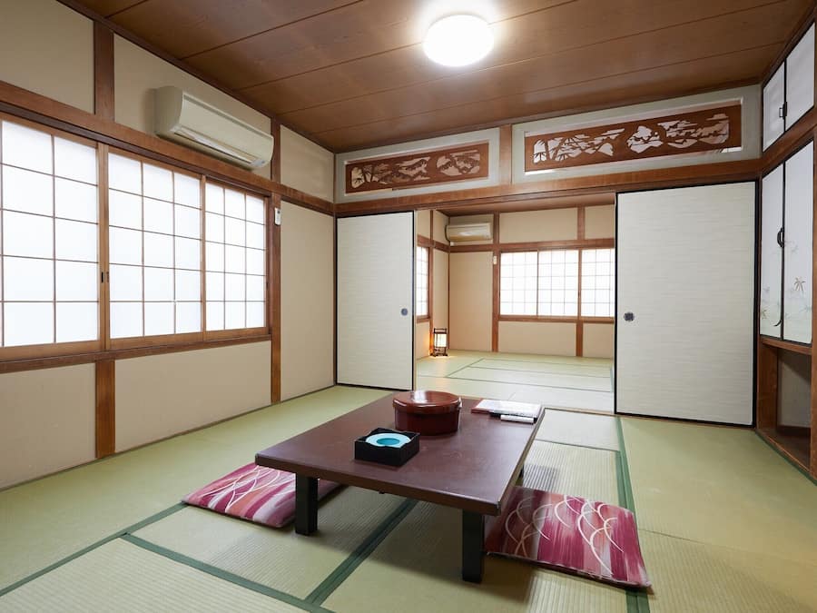 Quarto Twin em estilo japonês, para não fumantes, geladeira | Wi-Fi de cortesia