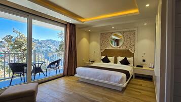 Deluxe Double Room, Balcony, Mountain View | Premium bedding, free WiFi, bed sheets